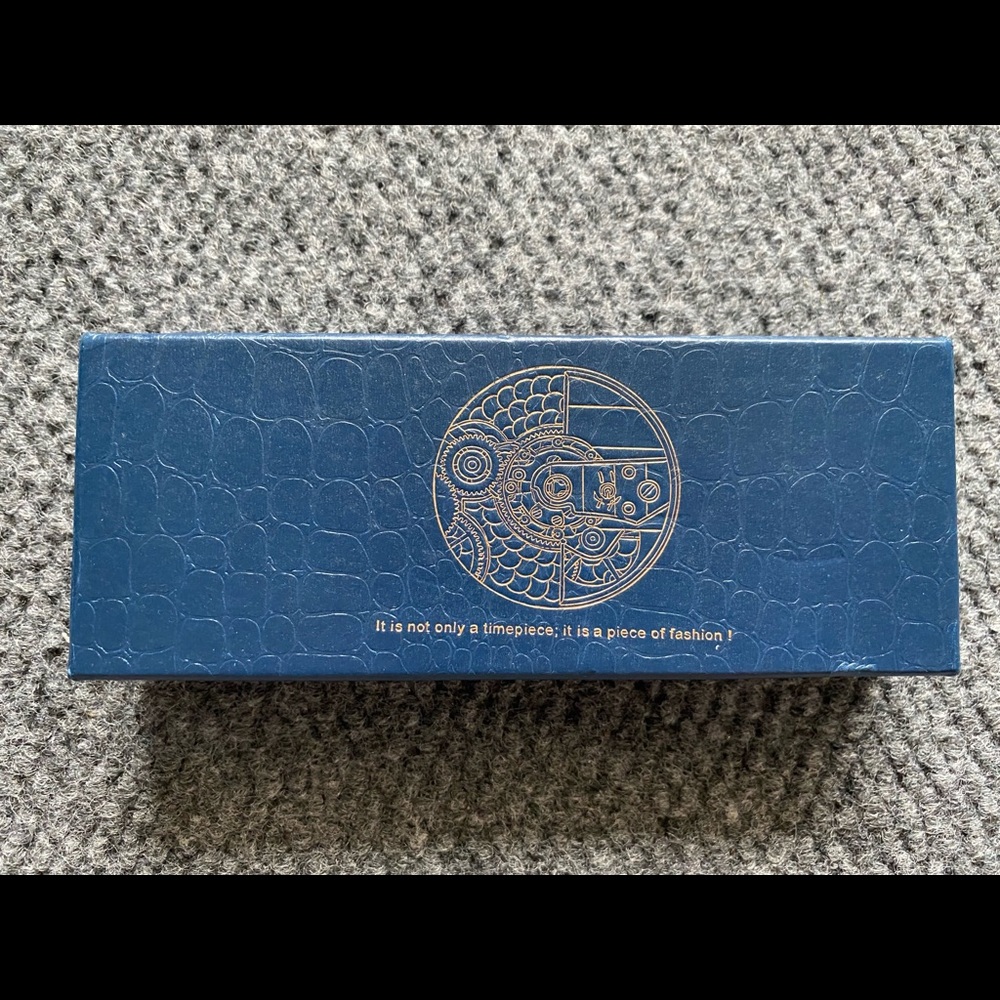 Simple Smart Watch With Bluetooth - image 2